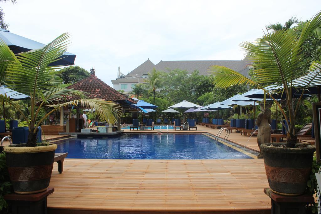 Kuta Puri Bungalows, Villas And Resort Exterior foto